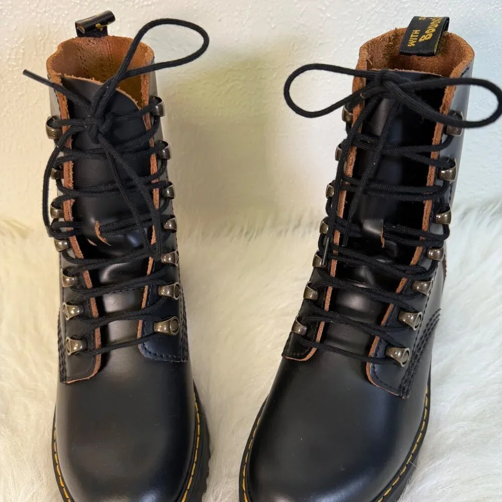 Dr. Martens Leona Platform Ankle Boots Size 6 Black Smooth Leather Heeled Boots